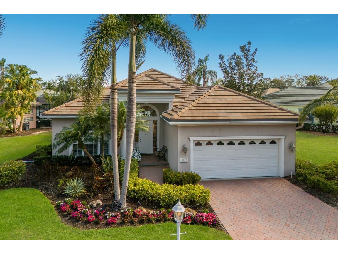 7017 Lennox Place University Park FL 34201 A4641403 image1