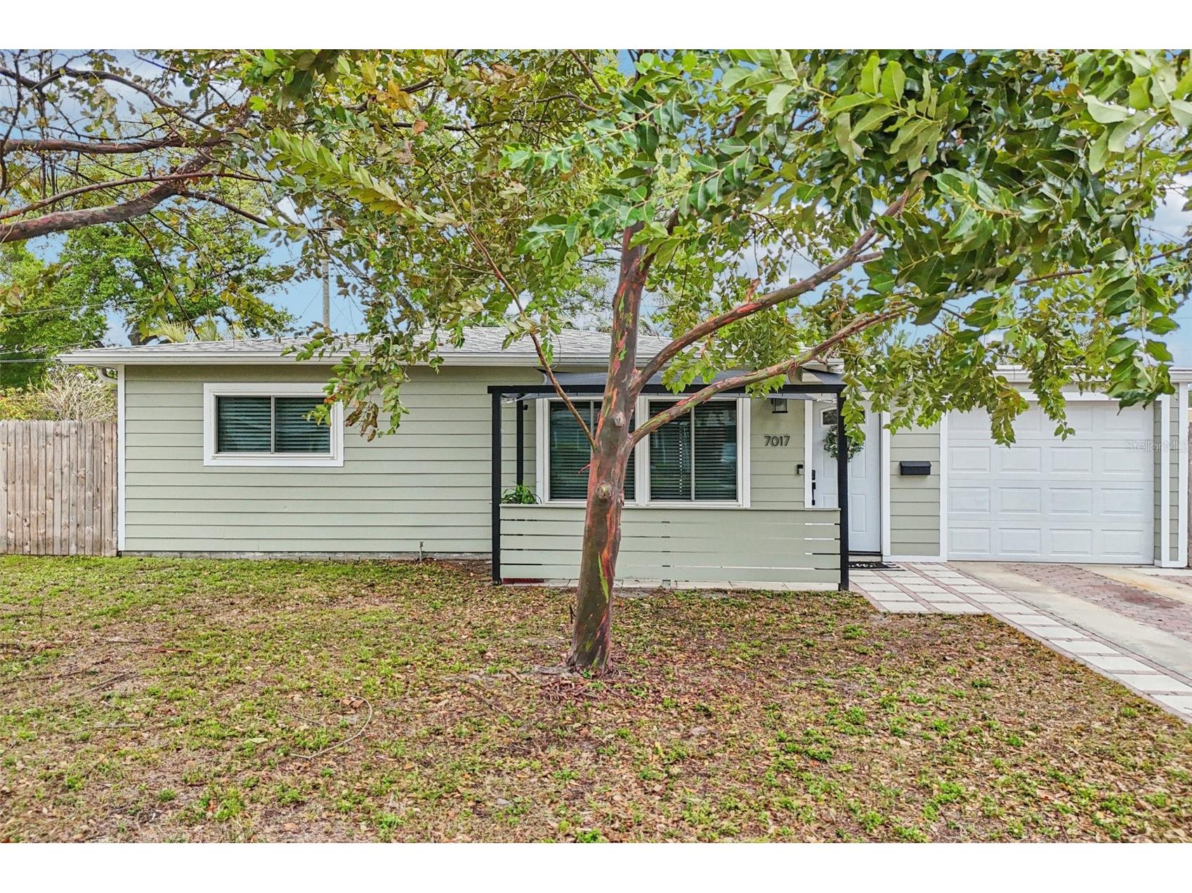 7017 Meadowlawn Drive N Saint Petersburg FL 33712 TB8488107 image1