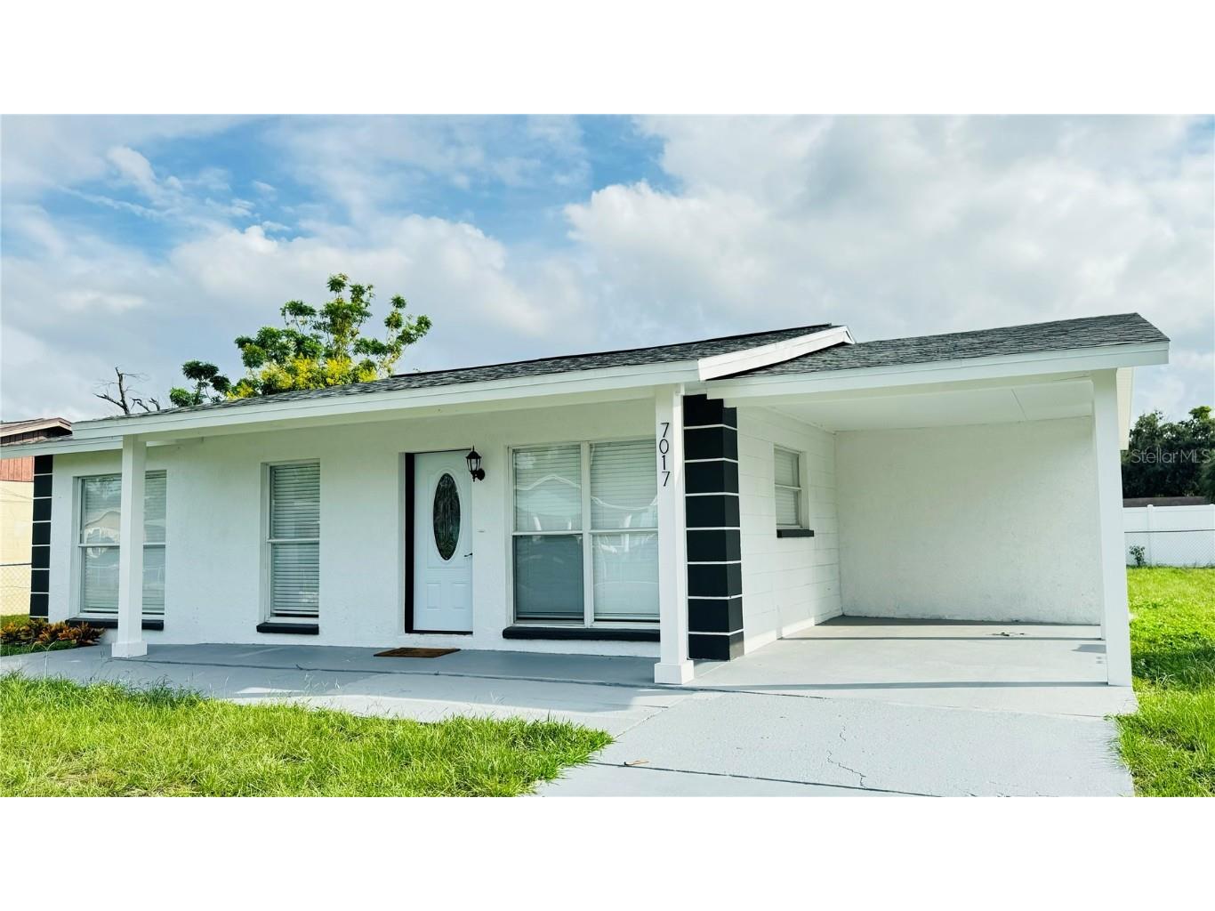 7017 Sandhurst Drive Tampa FL 33619 T3476220 image1