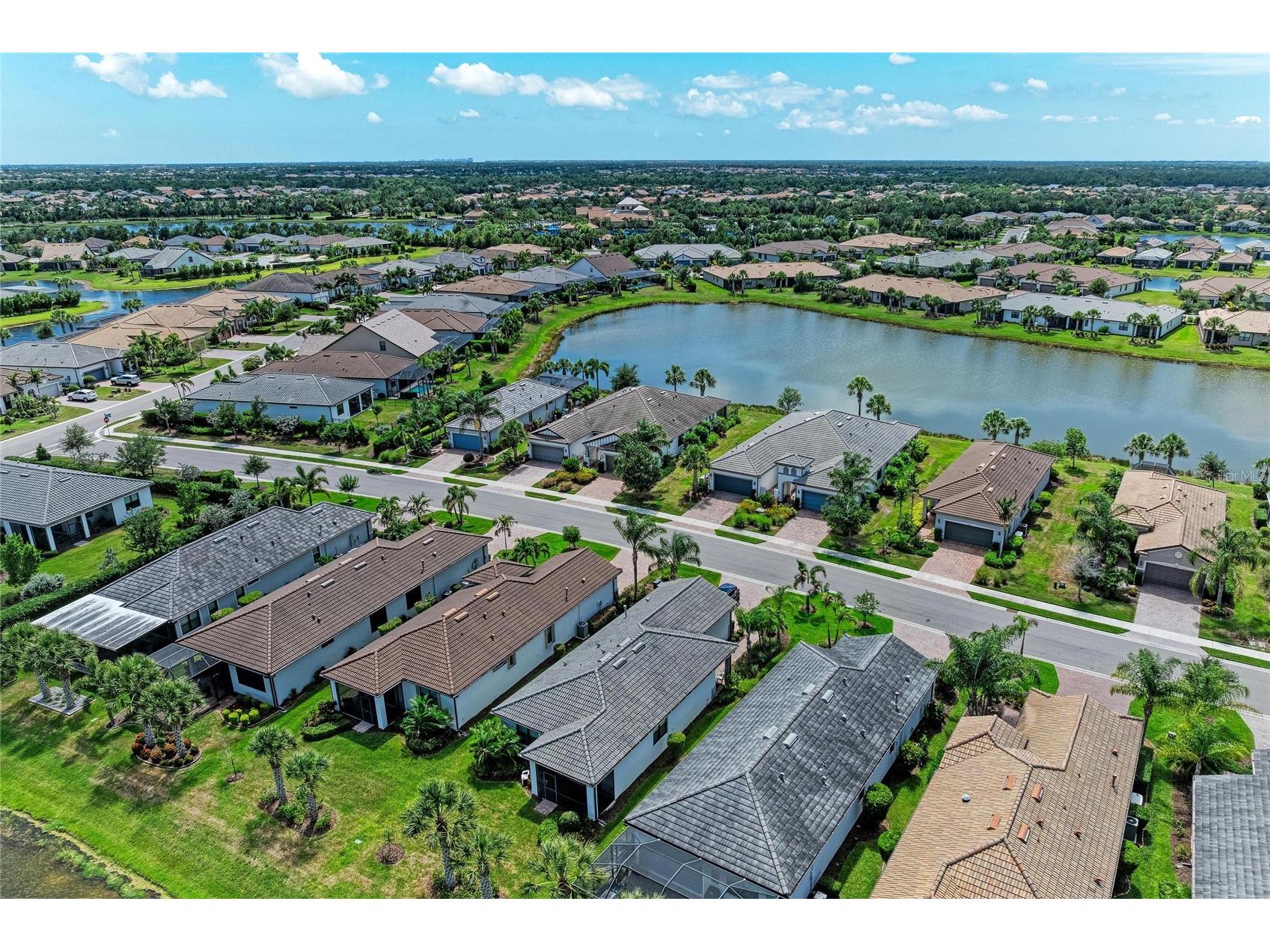 7018 Holbrook Cove Bradenton FL 34202 A4693892 image42
