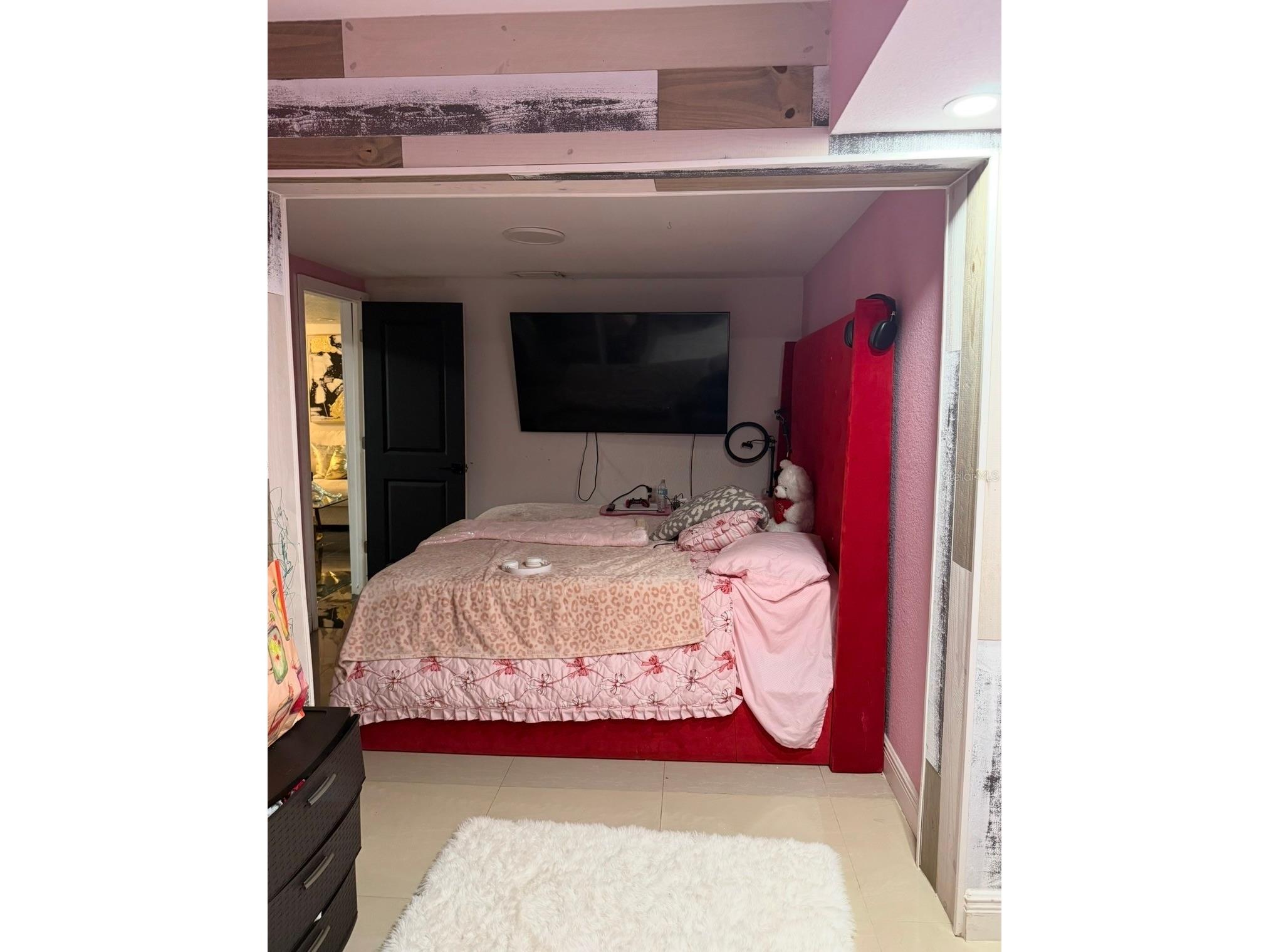 7018 N Hale Avenue Tampa FL 33614 TB8462448 image12