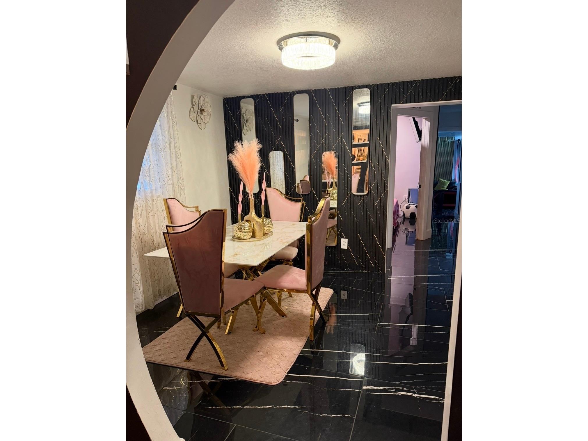 7018 N Hale Avenue Tampa FL 33614 TB8462448 image5