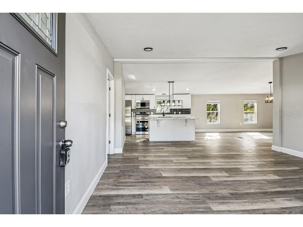 7019 50th Avenue S Tampa FL 33619 TB8457114 image14