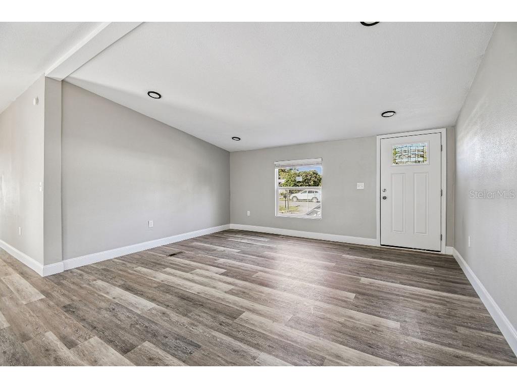 7019 50th Avenue S Tampa FL 33619 TB8457114 image17