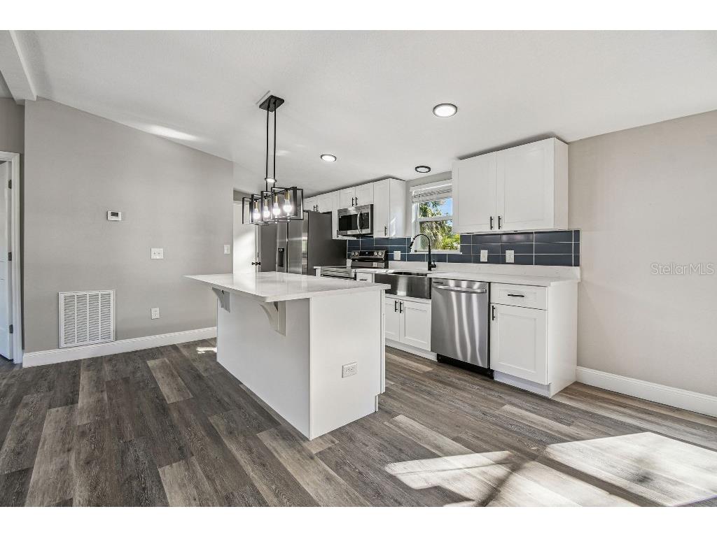 7019 50th Avenue S Tampa FL 33619 TB8457114 image21