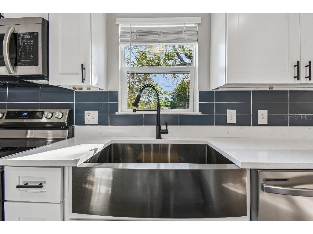 7019 50th Avenue S Tampa FL 33619 TB8457114 image26