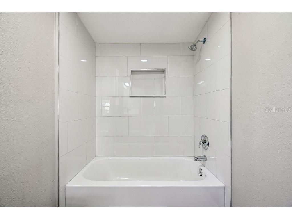 7019 50th Avenue S Tampa FL 33619 TB8457114 image52