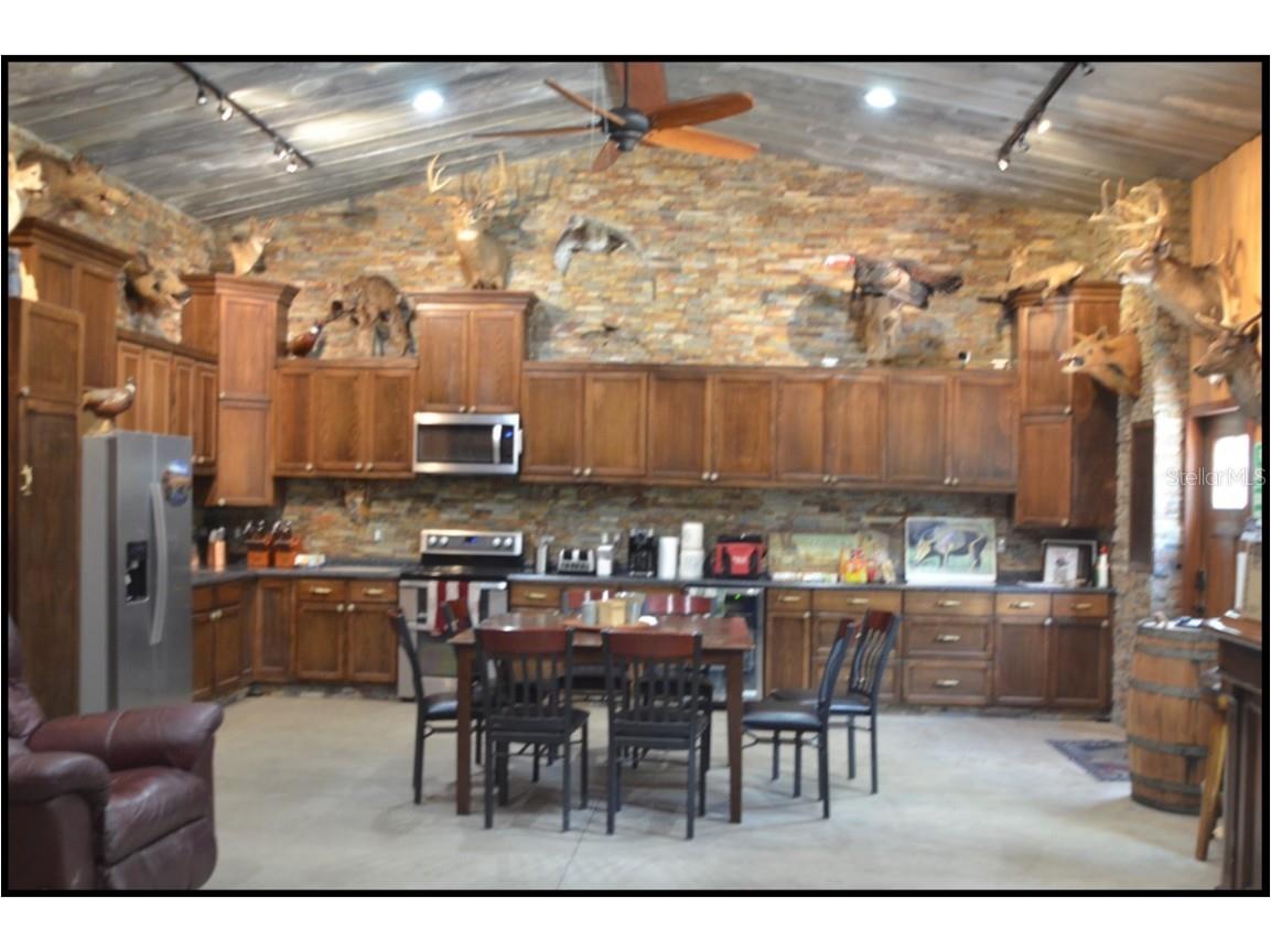 7019 Crooked Creek Lane Zolfo Springs FL 33890 - CHARLIE CREEK C7462024 image11