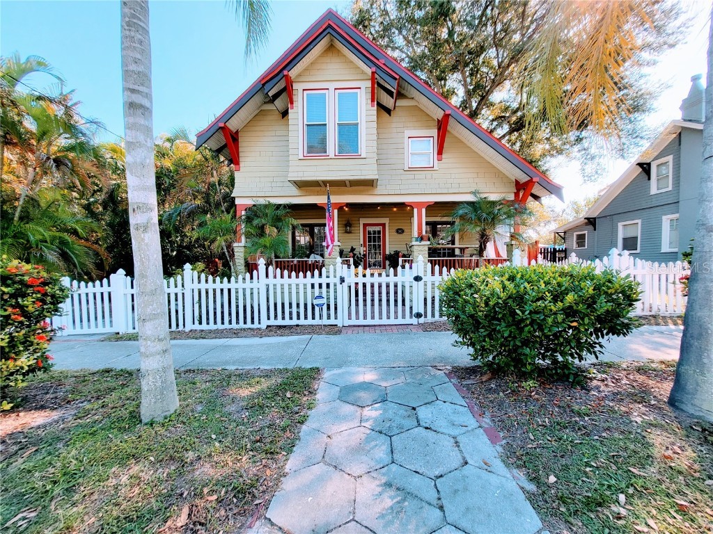 702 12th Avenue S Saint Petersburg FL 33701 U8204907 image1