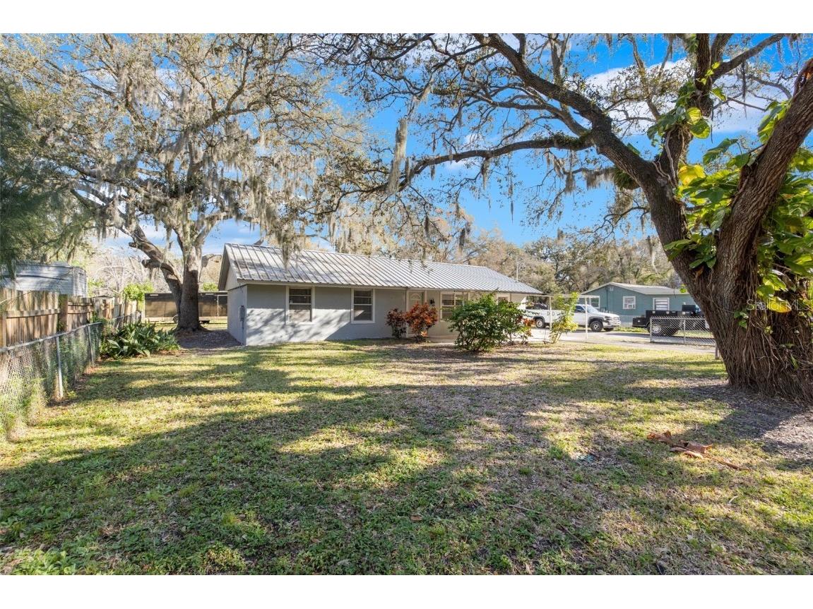 702 6th Avenue SE Ruskin FL 33570 T3506856 image1