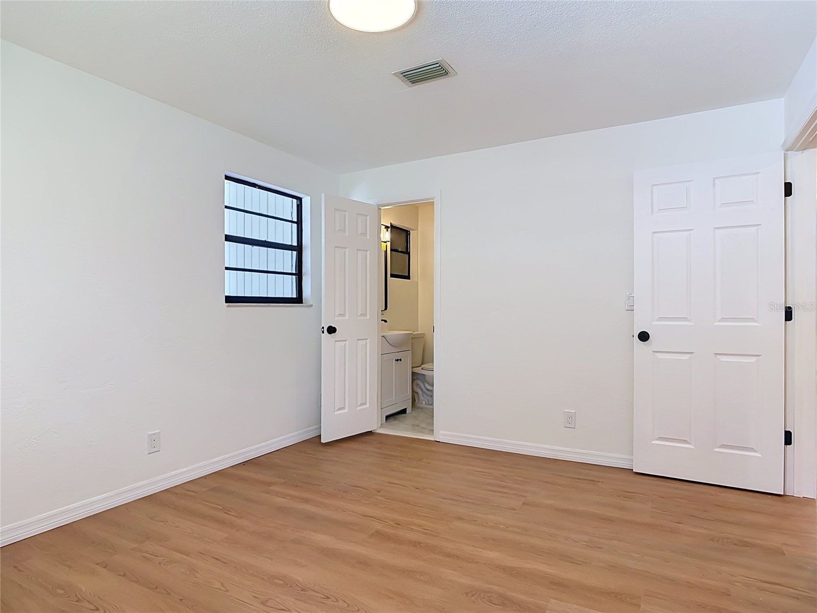 702 Avenue A Daytona Beach FL 32117 O6422353 image35