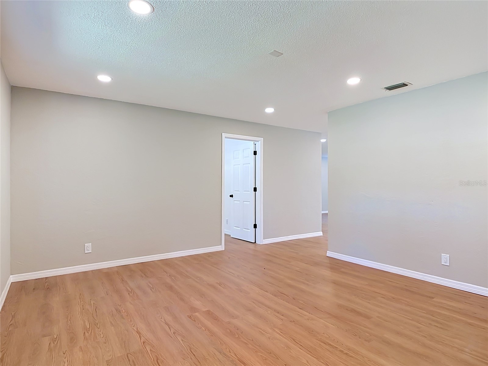 702 Avenue A Daytona Beach FL 32117 O6422353 image9