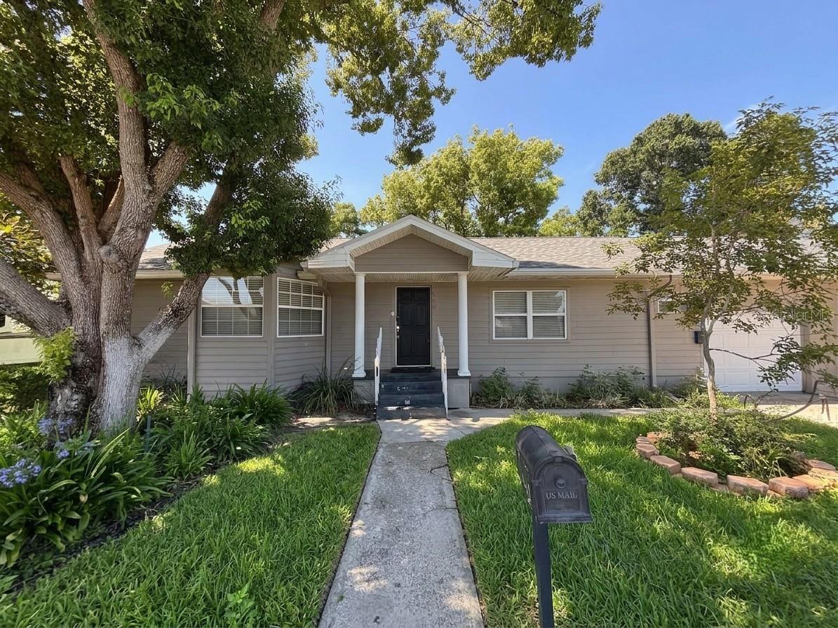702 Avenue H NE Winter Haven FL 33881 P4939213 image2