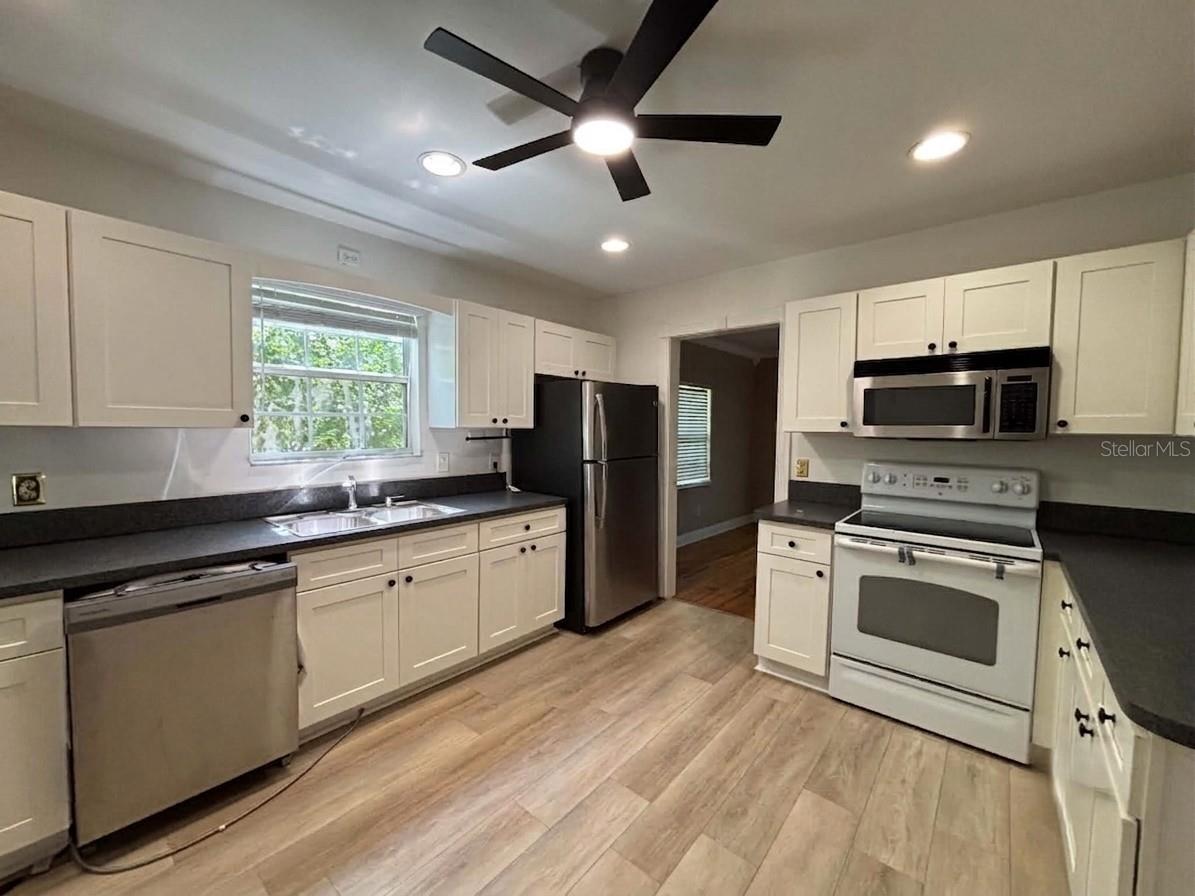 702 Avenue H NE Winter Haven FL 33881 P4939213 image9