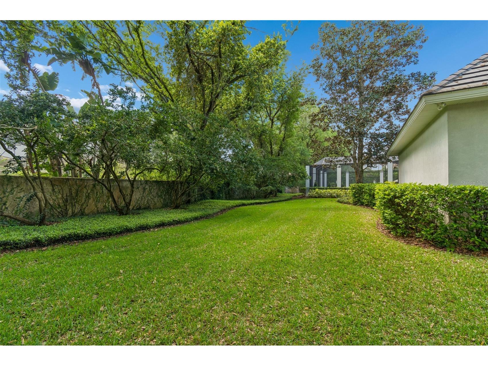 702 Berrocales De Avila Tampa FL 33613 TB8495311 image71