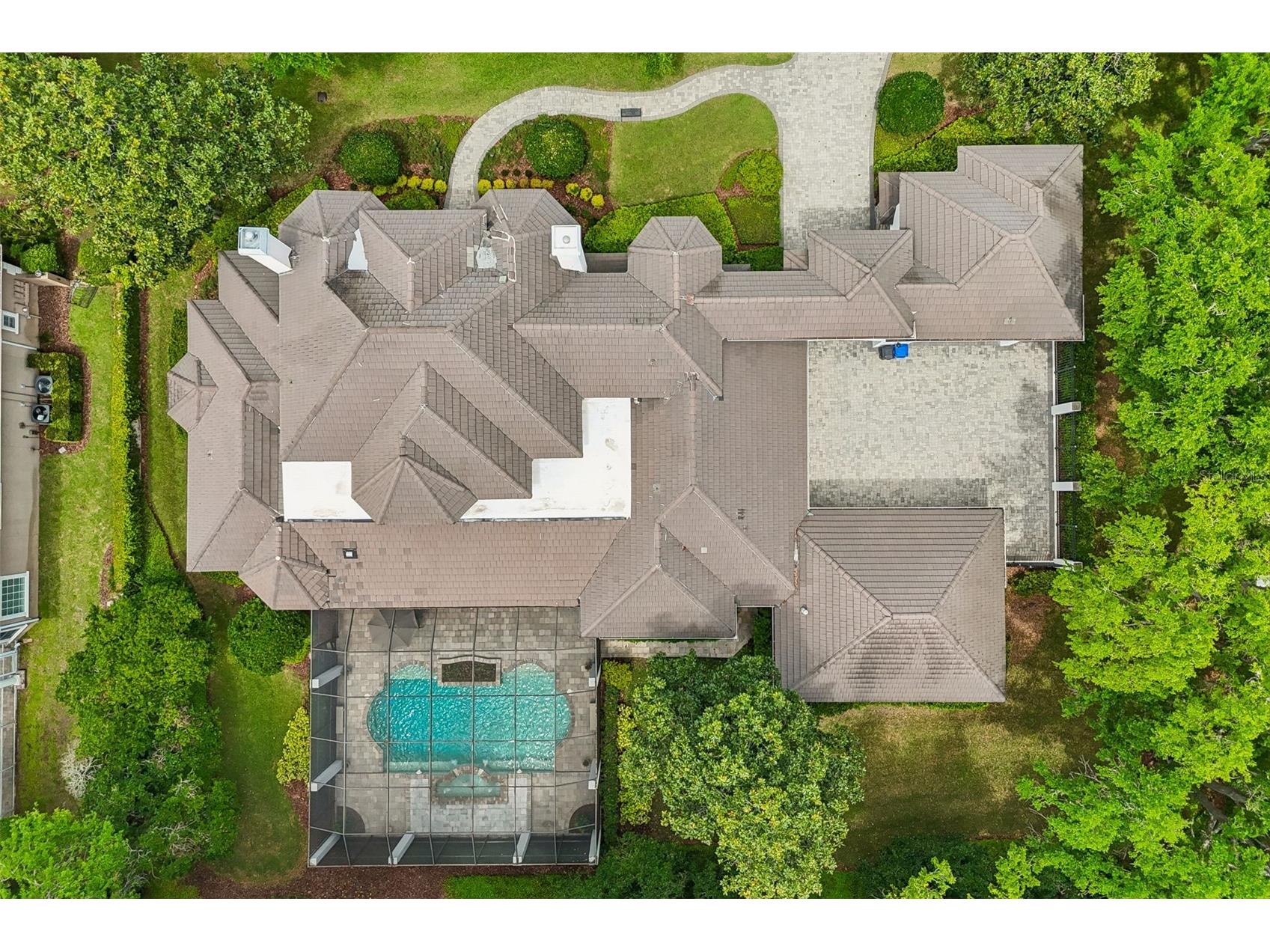 702 Berrocales De Avila Tampa FL 33613 TB8495311 image77