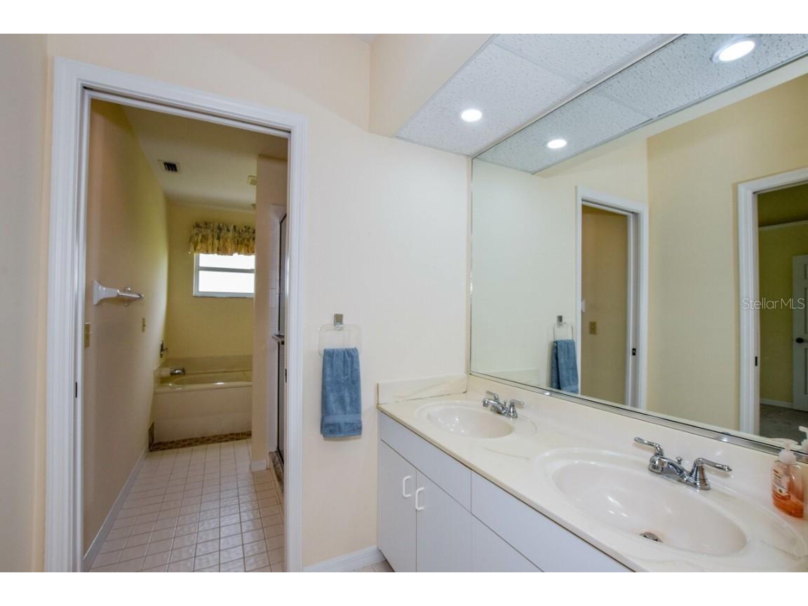 702 Brightside Crescent Drive Venice FL 34293 N6140639 image22