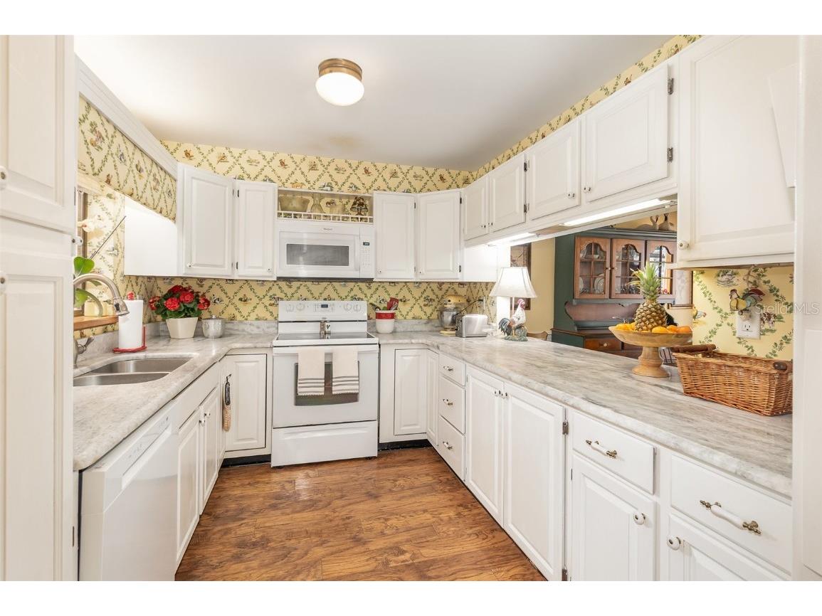 702 Clusterwood Drive Yalaha FL 34797 - LAKE HARRIS TB8359735 image10