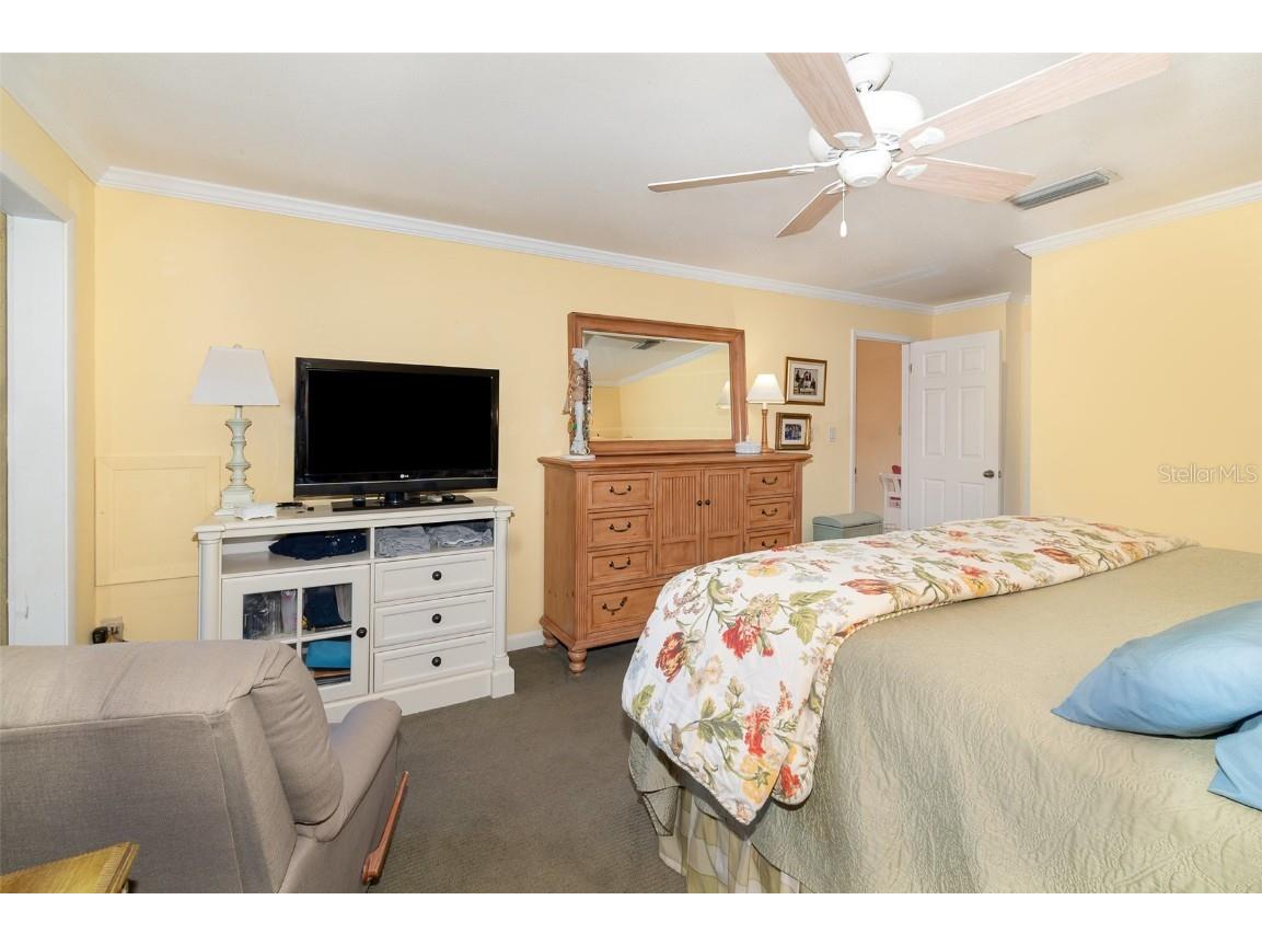 702 Clusterwood Drive Yalaha FL 34797 - LAKE HARRIS TB8359735 image18