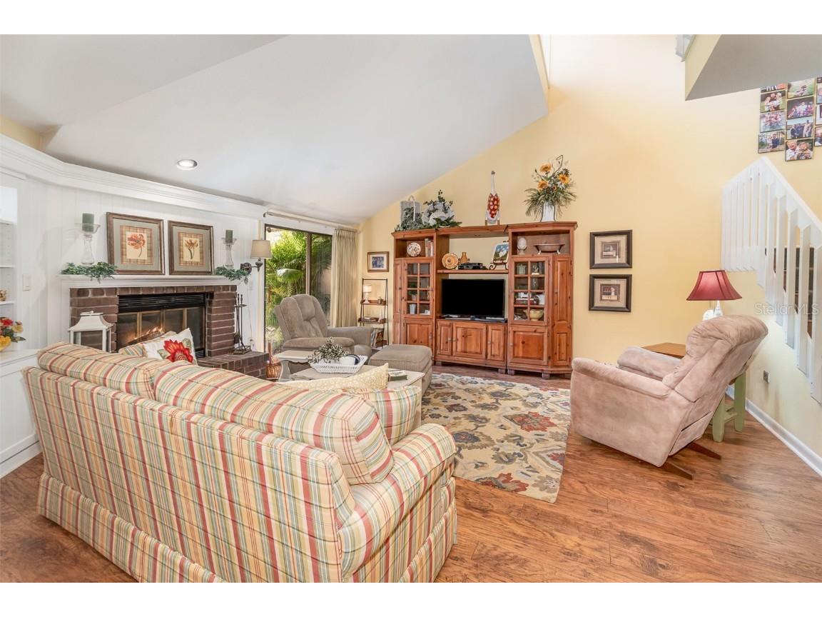 702 Clusterwood Drive Yalaha FL 34797 - LAKE HARRIS TB8359735 image5