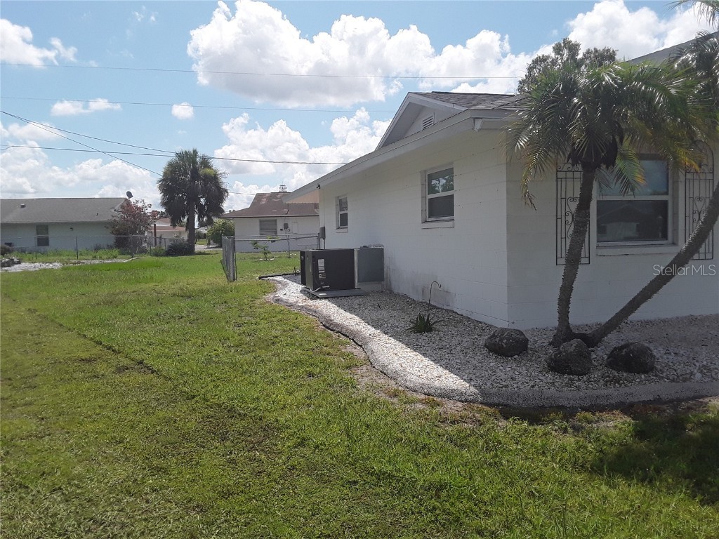 702 Cypress Place Sun City Center FL 33573 TB8401429 image19