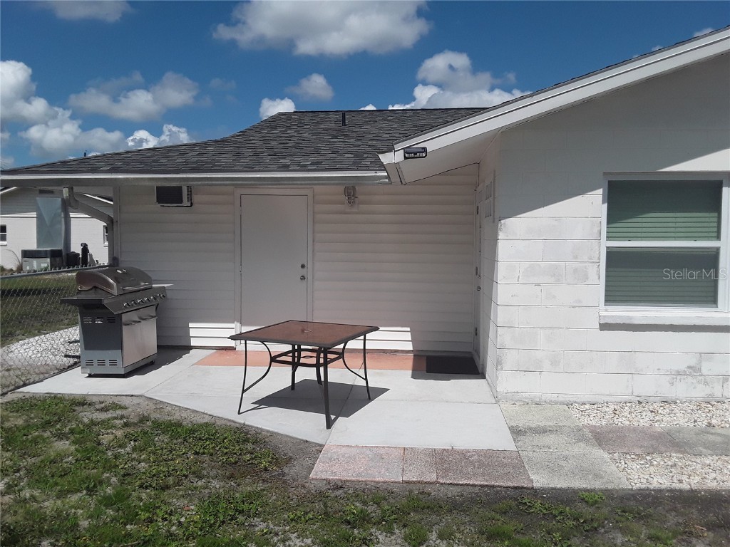 702 Cypress Place Sun City Center FL 33573 TB8401429 image2