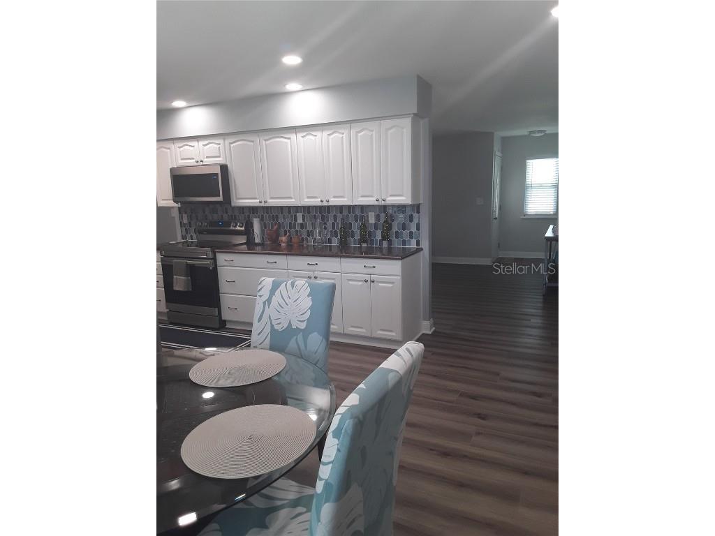 702 Cypress Place Sun City Center FL 33573 TB8401429 image23