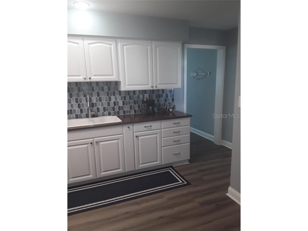 702 Cypress Place Sun City Center FL 33573 TB8401429 image28