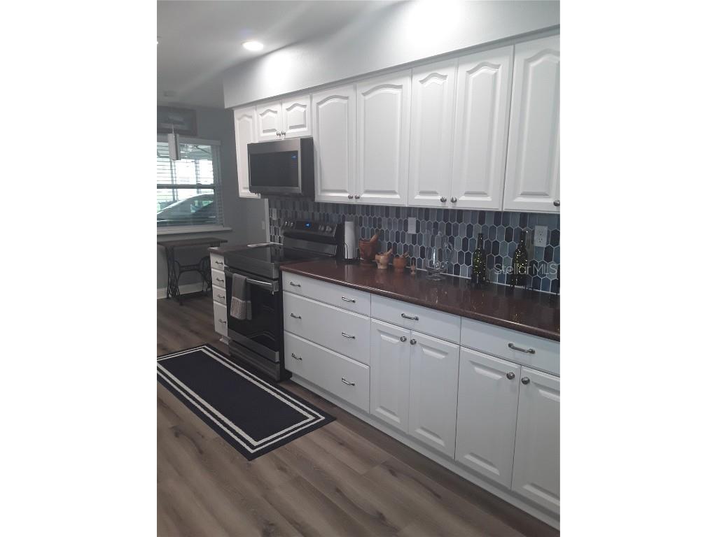 702 Cypress Place Sun City Center FL 33573 TB8401429 image30