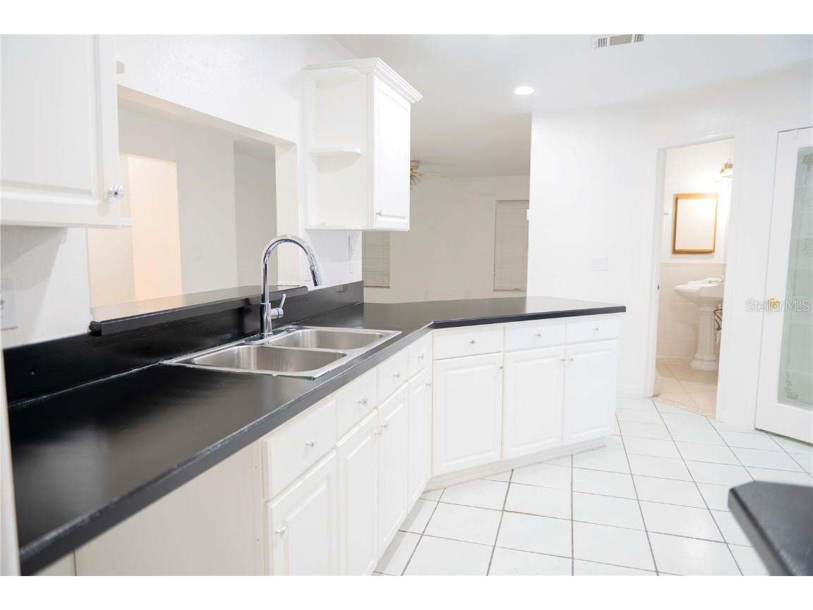 702 Del Rio Way Kissimmee FL 34758 O6347487 image17