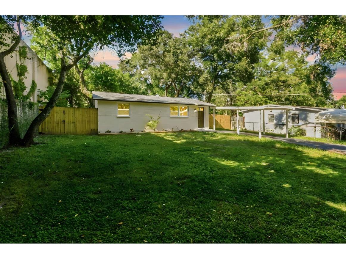 702 E Lotus Avenue Tampa FL 33612 TB8421563 image1