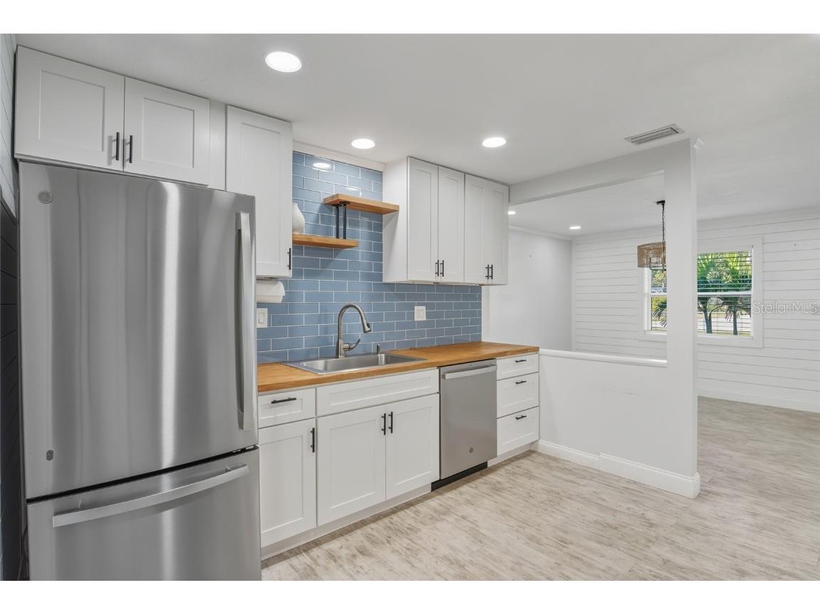 702 Eleanore Avenue New Smyrna Beach FL 32168 O6363025 image8