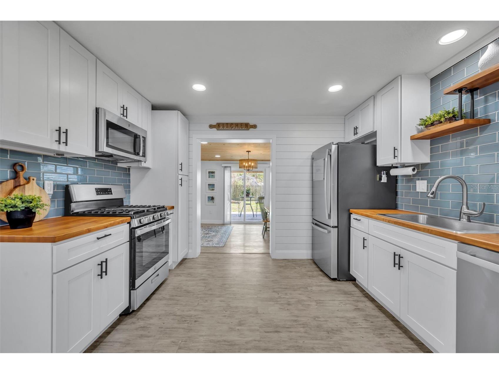 702 Eleanore Avenue New Smyrna Beach FL 32168 O6406085 image4
