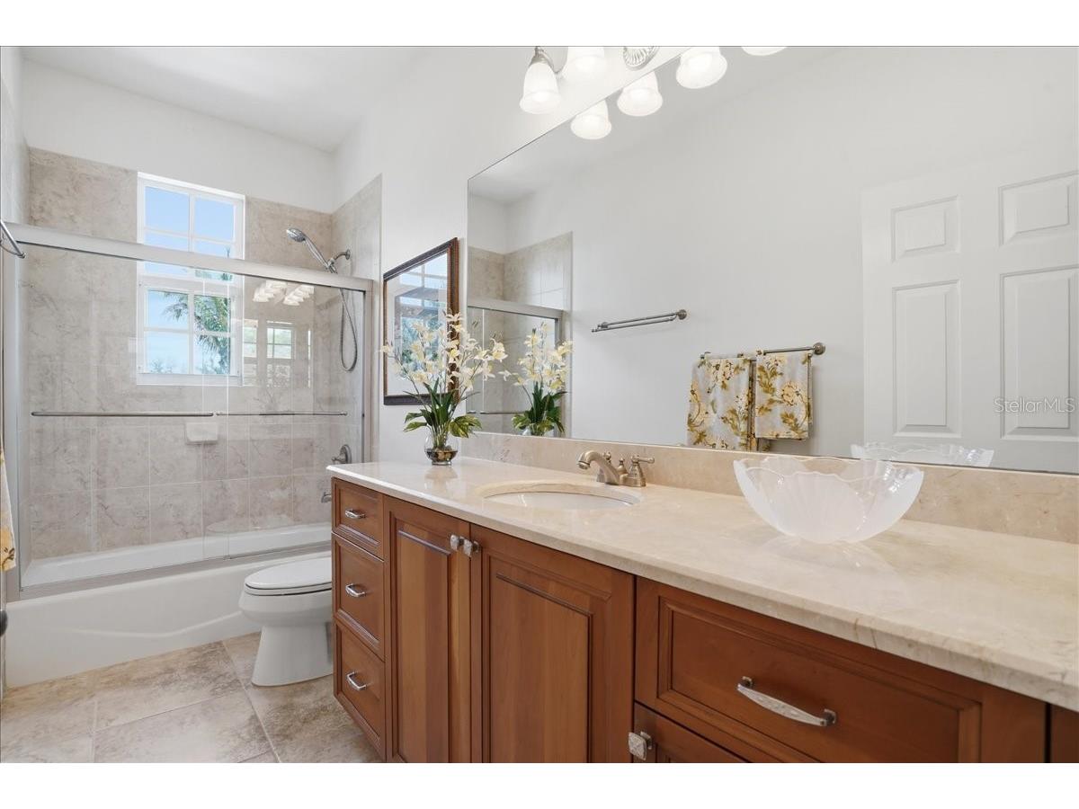 702 Granada Avenue #7 Venice FL 34285 N6143204 image64