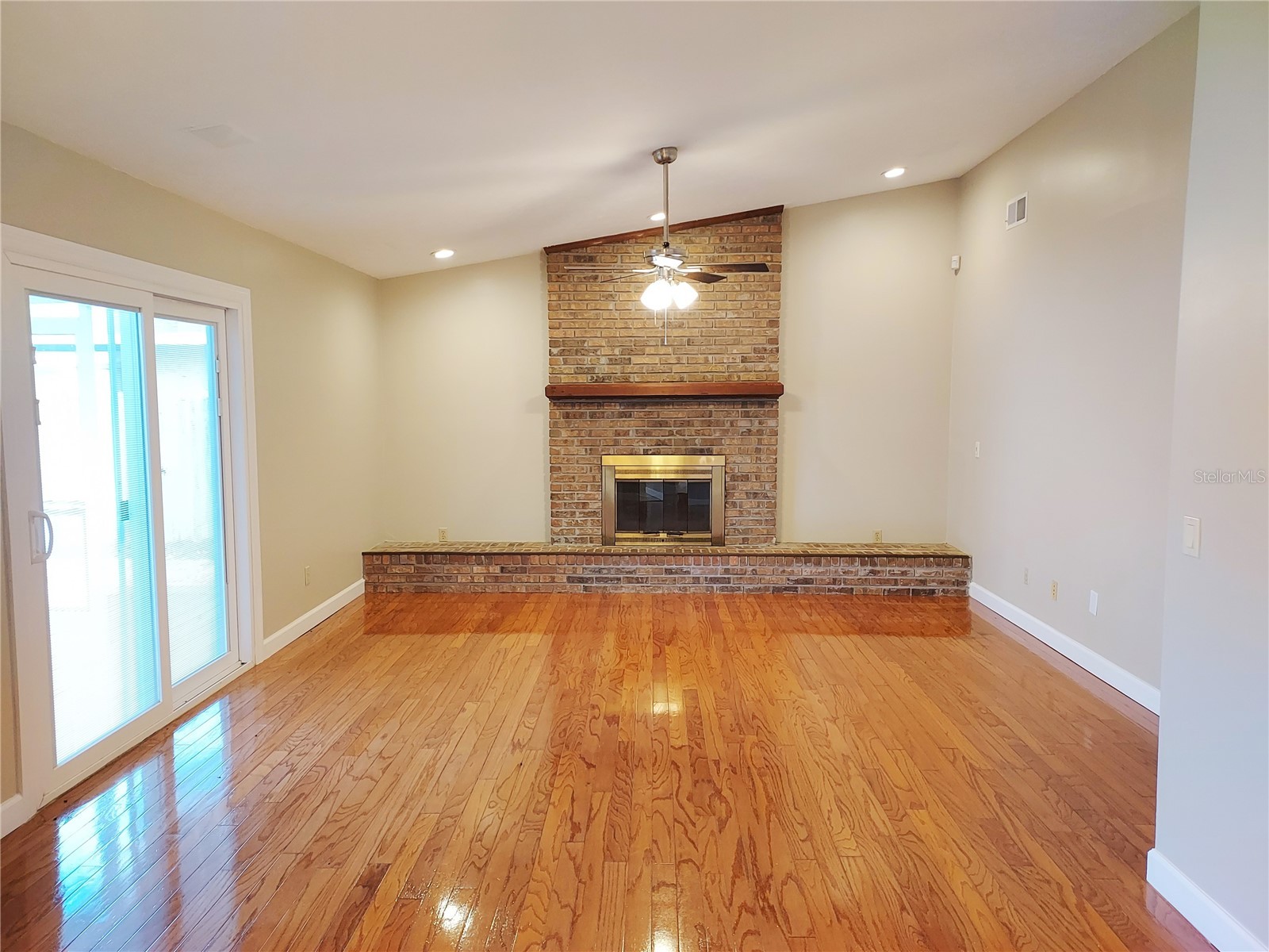 702 Hyssop Place Brandon FL 33510 TB8527894 image19