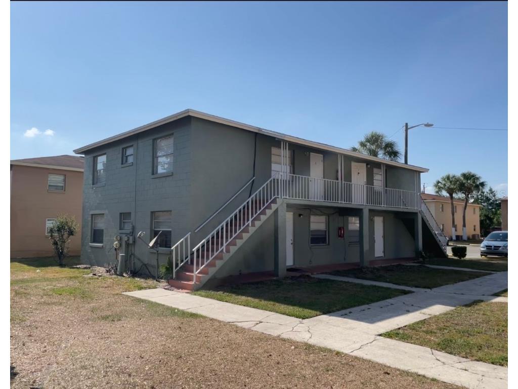 702 Michigan Court #4 Saint Cloud FL 34769 S5105072 image1