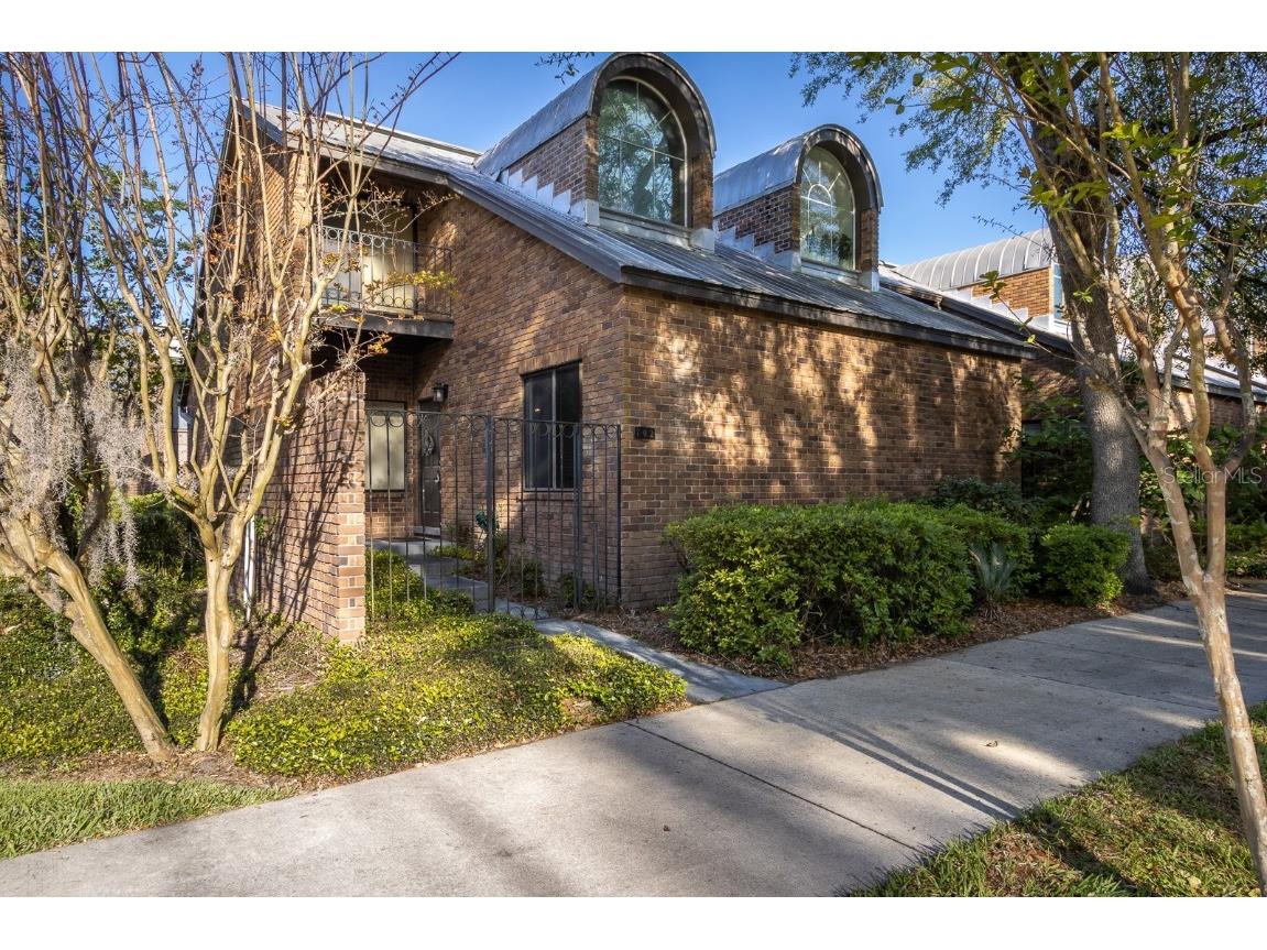 702 NE 1st Street Gainesville FL 32601 GC512079 image1