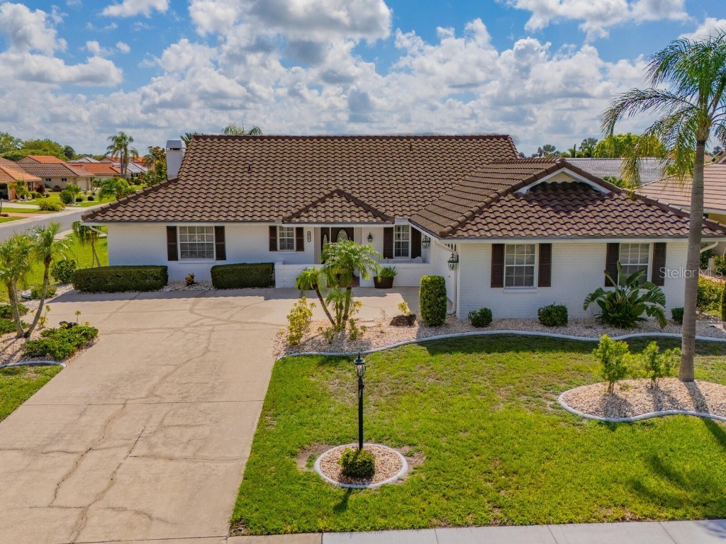 702 Plumbrook Road Sun City Center FL 33573 TB8402145 image1