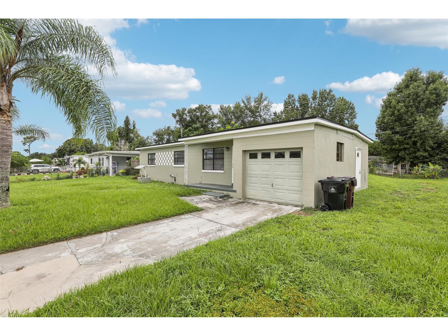 702 S Solandra Drive Orlando FL 32807 O6370125 image3