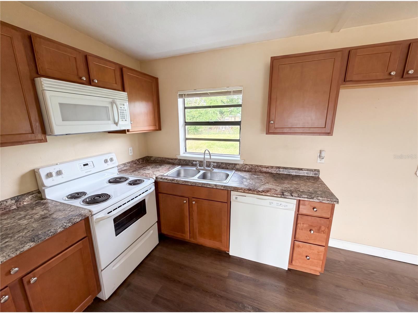 702 S Solandra Drive Orlando FL 32807 O6413917 image2
