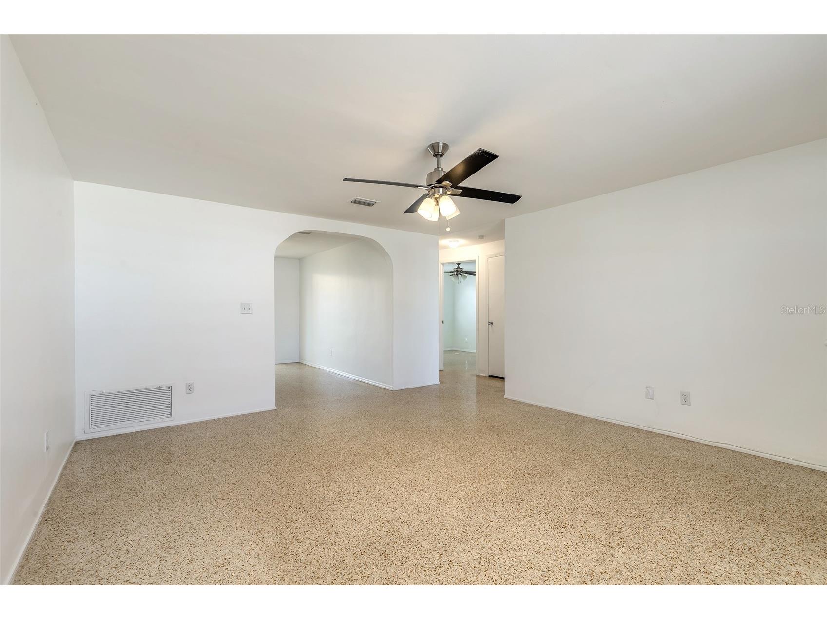 702 State Avenue Daytona Beach FL 32117 V4946905 image4