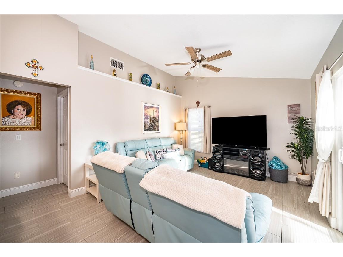 702 Via Bianca Drive Davenport FL 33896 O6361752 image13