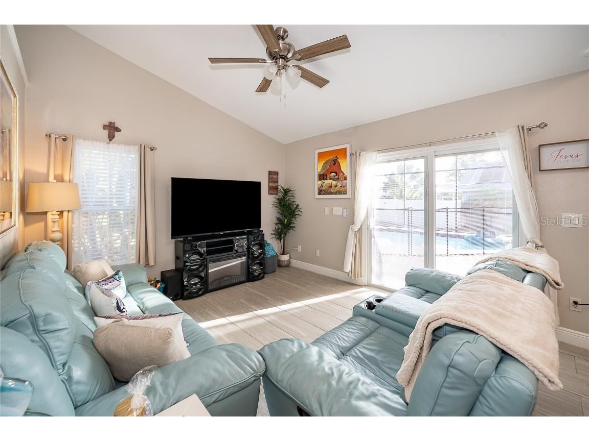 702 Via Bianca Drive Davenport FL 33896 O6361752 image14