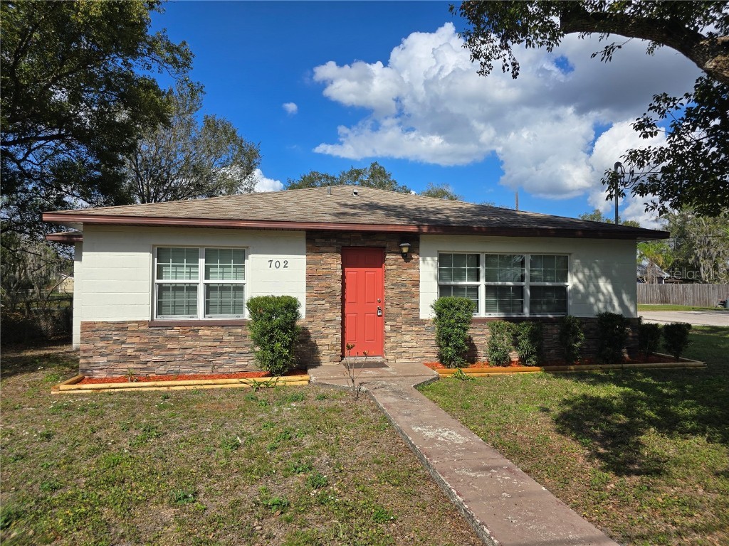 702 W Cherry Street Plant City FL 33563 P4933694 image1