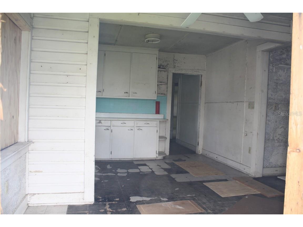 702 W Olympia Avenue Punta Gorda FL 33950 C7497792 image9