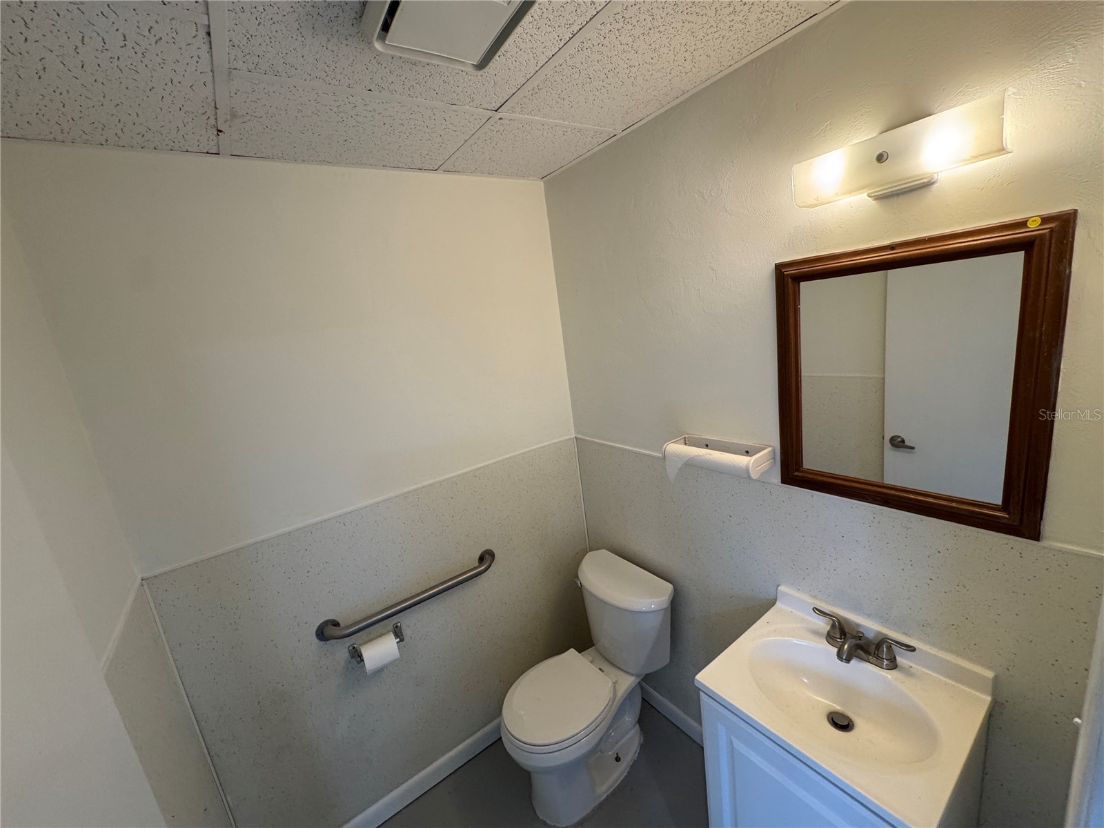 702 W Park Avenue #A1 Edgewater FL 32132 NS1087234 image7