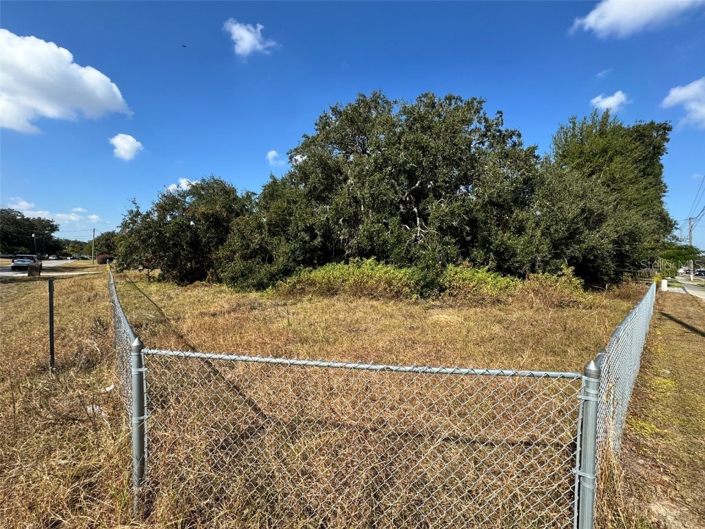 702 Westwood Drive Brandon FL 33511 TB8449539 image2