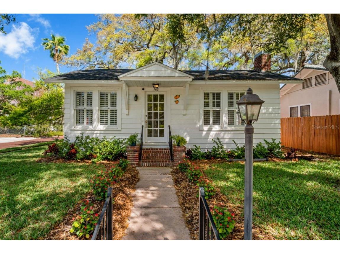 702 Wood Street Dunedin FL 34698 U8234452 image1