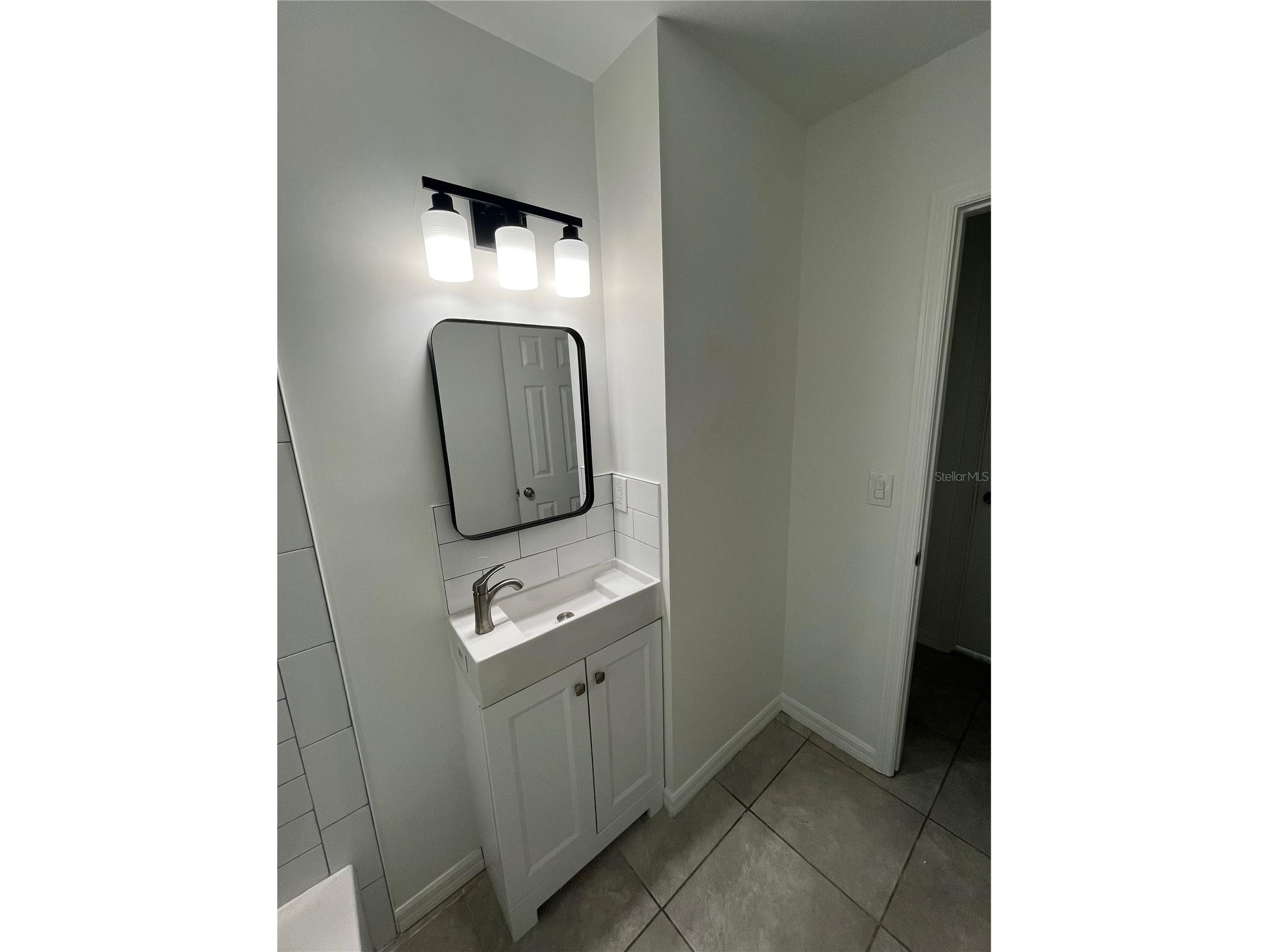 7020 Baywood Drive Tampa FL 33637 TB8491700 image19