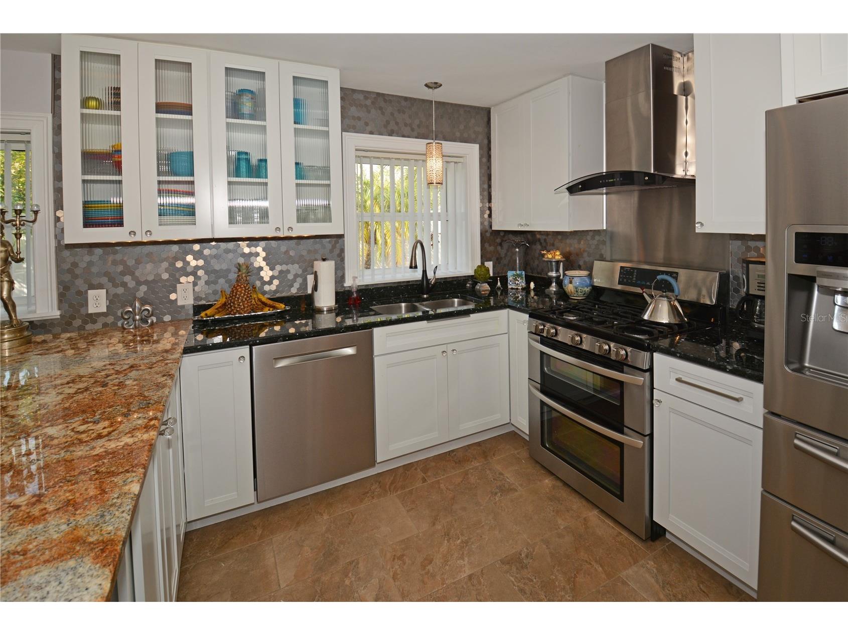 7020 Mango Avenue S Saint Petersburg FL 33707 TB8517708 image15